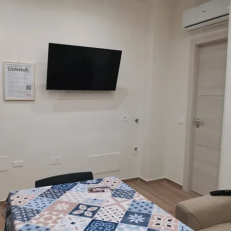 Palazzo Buscema - Casa & * 克罗托内