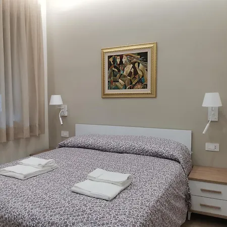 Palazzo Buscema - Casa & Апартаменты